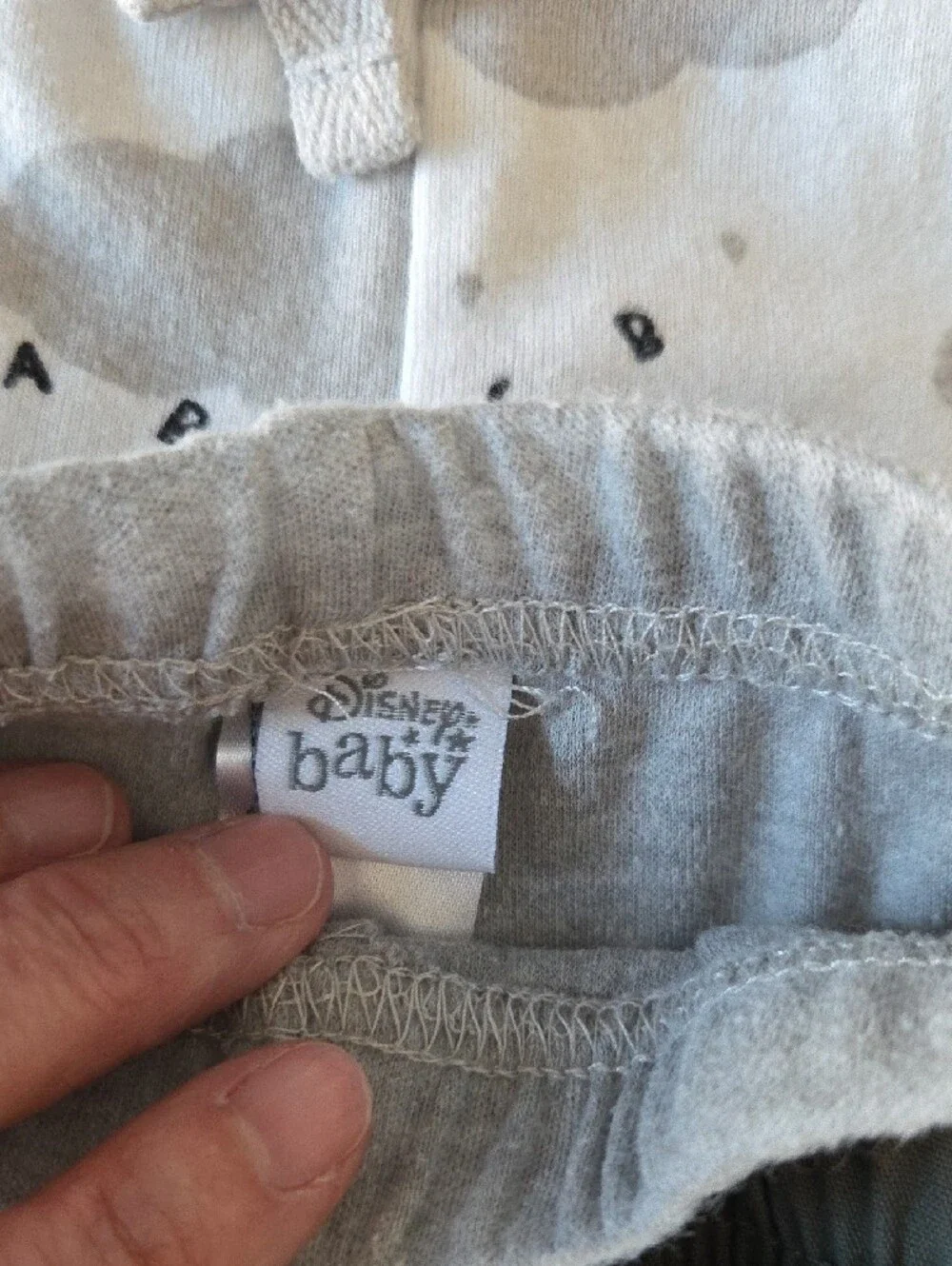 Bundle/6 Pieces Varied Sizes Baby Clothes Carters And Other Brands